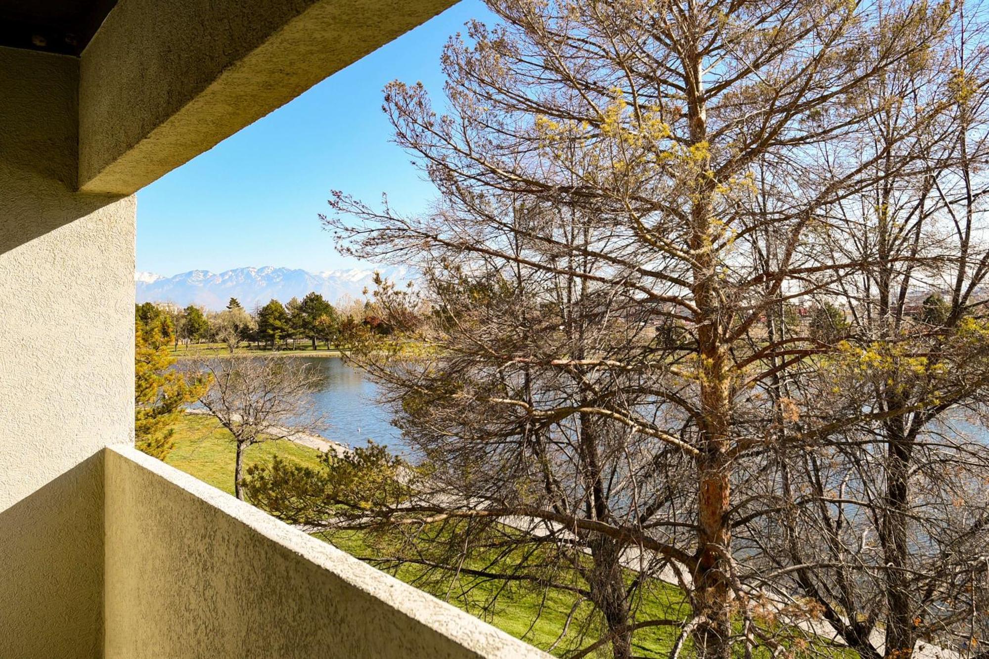 Doubletree By Hilton Hotel Salt Lake City Airport Ngoại thất bức ảnh
